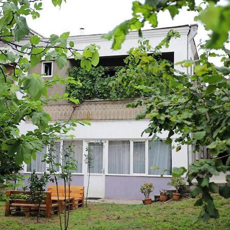 Aparthotel Rioni Kutaisi Exterior photo
